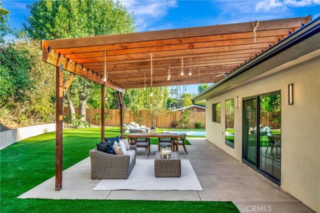 5534 Pattilar Avenue, Woodland Hills, CA 91367