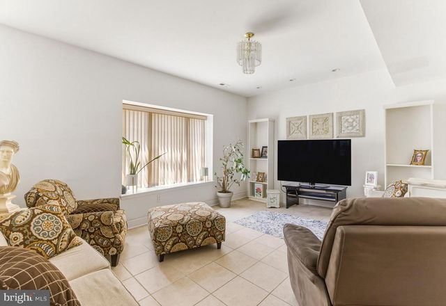 30 LONG BOW DR, Sewell, NJ 08080