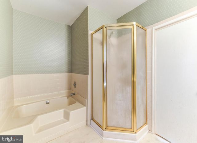 30 LONG BOW DR, Sewell, NJ 08080