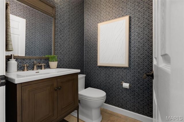 997 Tara Oaks Drive, Chesterfield, MO 63005