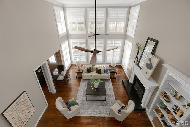 997 Tara Oaks Drive, Chesterfield, MO 63005