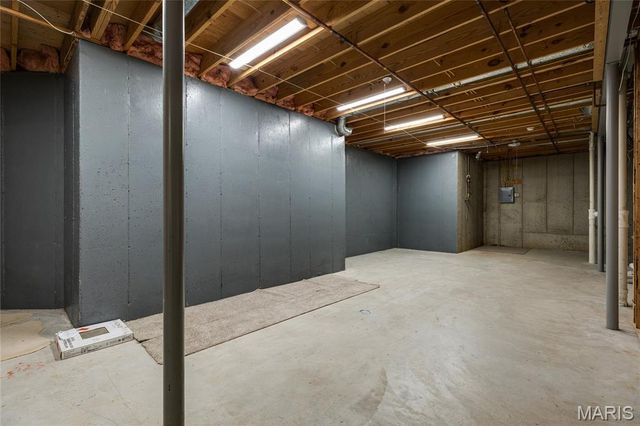 997 Tara Oaks Drive, Chesterfield, MO 63005