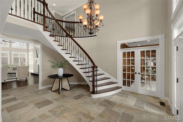 997 Tara Oaks Drive, Chesterfield, MO 63005