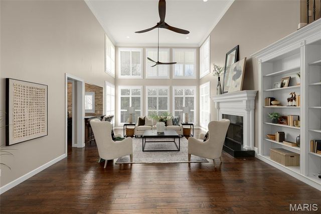 997 Tara Oaks Drive, Chesterfield, MO 63005