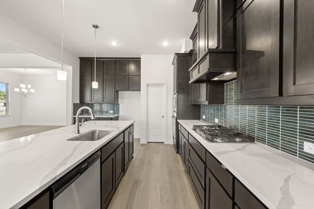 966 Richard Pittmon Drive, Desoto, TX 75115