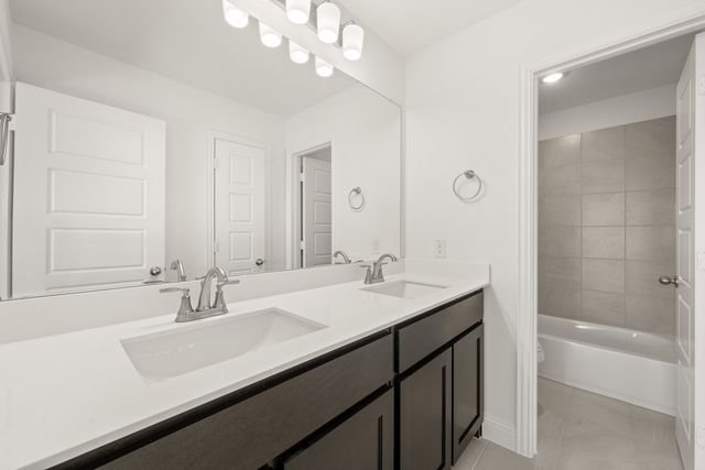 966 Richard Pittmon Drive, Desoto, TX 75115