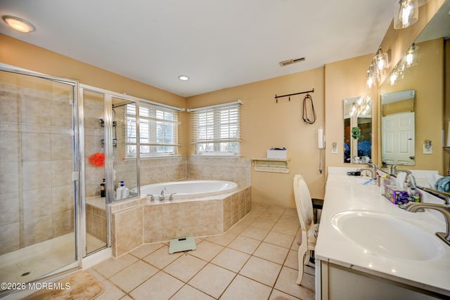 31 Dressage Place, Freehold, NJ 07728