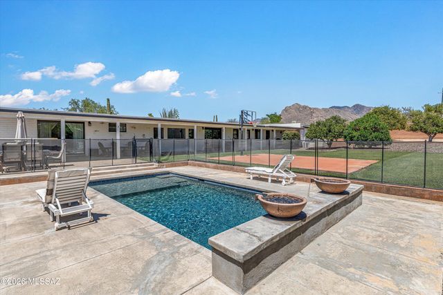 1537 W Cool Drive, Tucson, AZ 85704