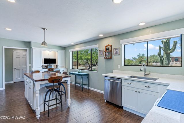 1537 W Cool Drive, Tucson, AZ 85704
