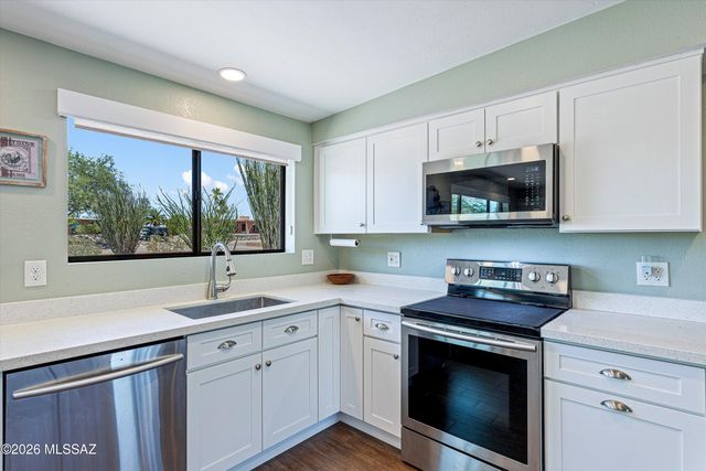 1537 W Cool Drive, Tucson, AZ 85704