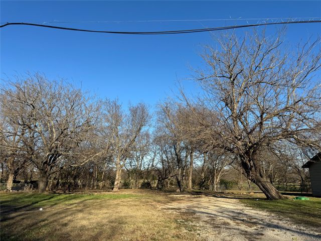 1812 Rice Avenue, Gainesville, TX 76240