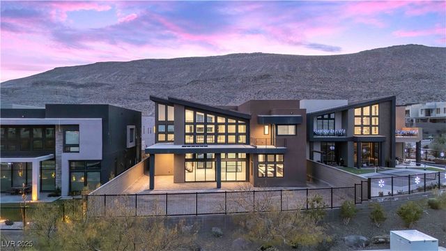 5364 Succulent Rose Drive, Las Vegas, NV 89135