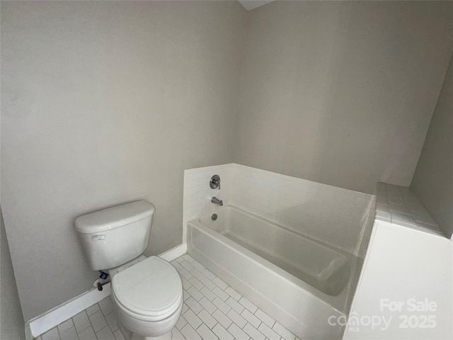 1101 W 1st Street 409, Charlotte, NC 28202
