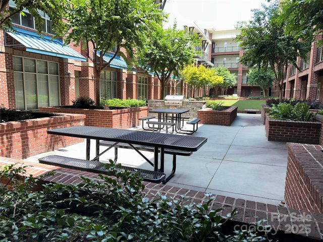 1101 W 1st Street 409, Charlotte, NC 28202