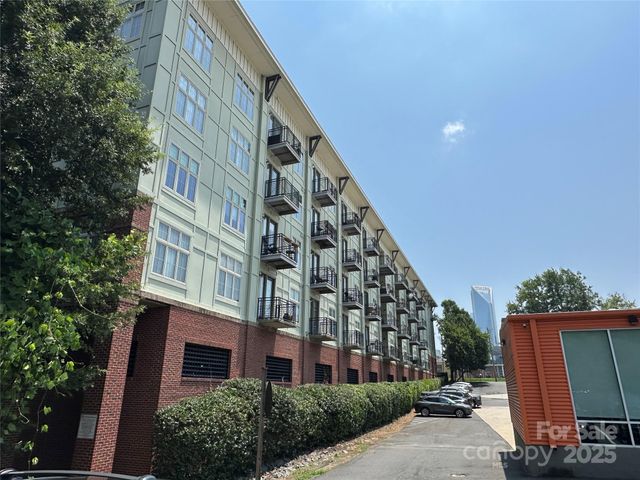 1101 W 1st Street 409, Charlotte, NC 28202