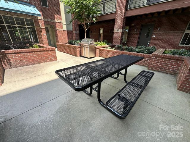 1101 W 1st Street 409, Charlotte, NC 28202