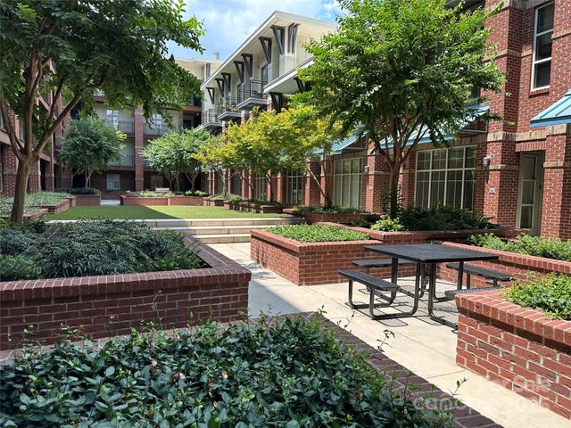 1101 W 1st Street 409, Charlotte, NC 28202