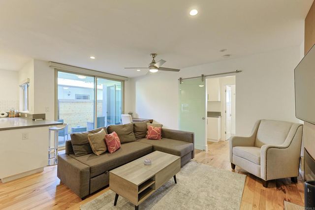 455 Orange Ave. B, Coronado, CA 92118