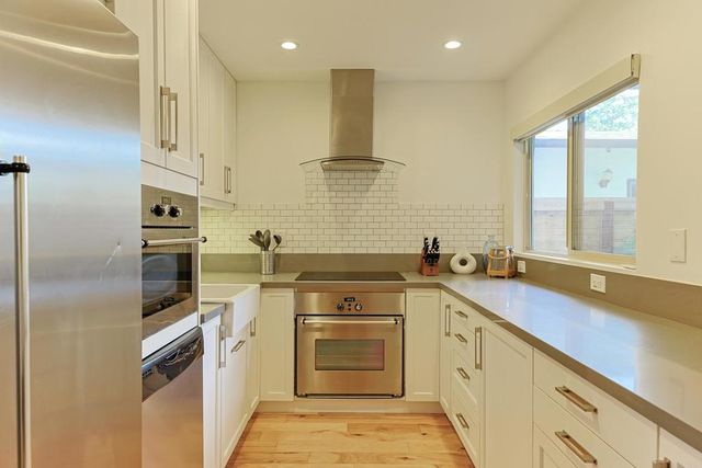 455 Orange Ave. B, Coronado, CA 92118