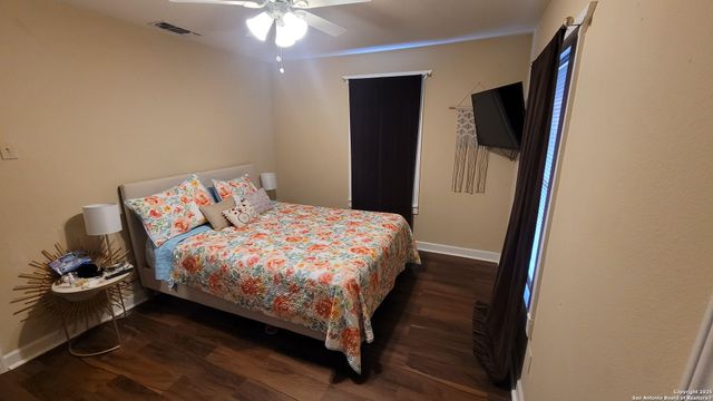 203 Warren, San Antonio, TX 78212