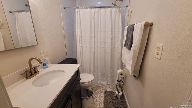 203 Warren, San Antonio, TX 78212