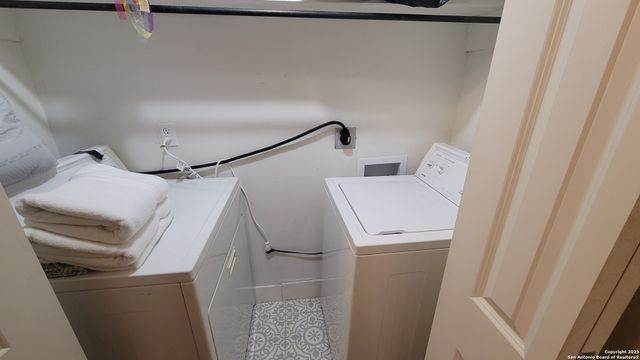 203 Warren, San Antonio, TX 78212