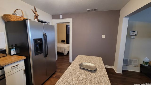 203 Warren, San Antonio, TX 78212