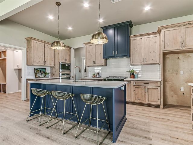 29763 Jade Street, Cashion, OK 73016