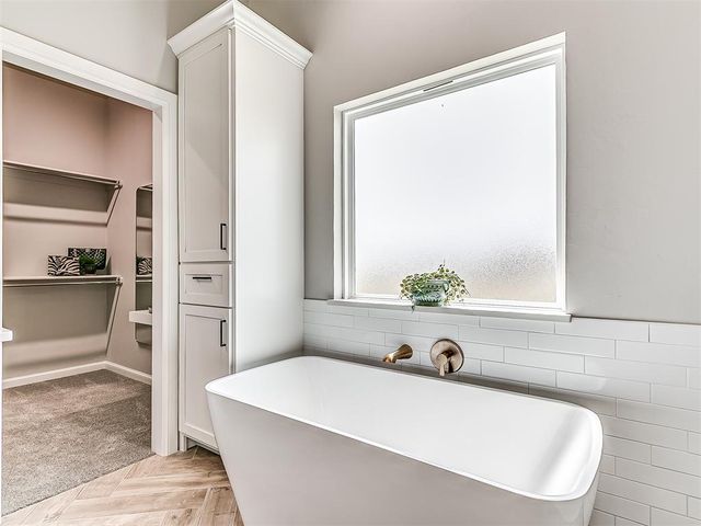 29763 Jade Street, Cashion, OK 73016