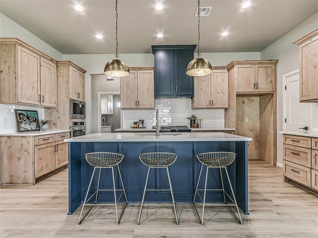 29763 Jade Street, Cashion, OK 73016