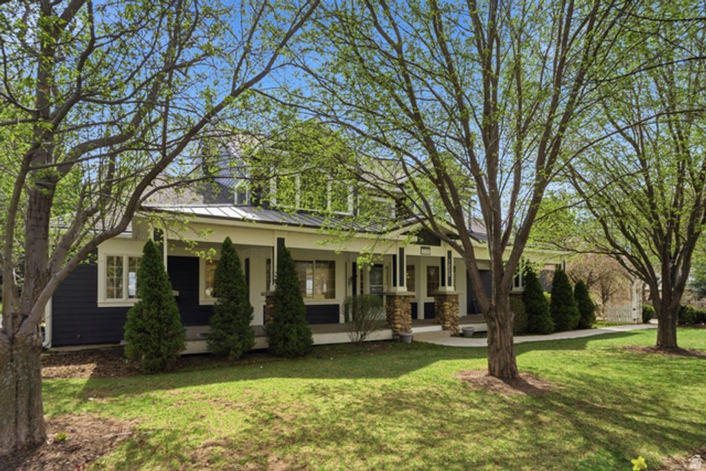 Image 2 of property listing at 1232 N DUTCH FIELDS PKWY, Midway, UT 84049