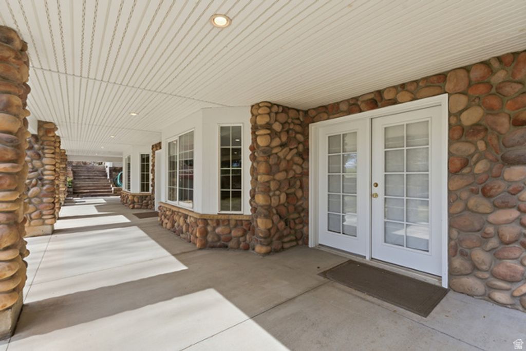 Image 103 of property listing at 1232 N DUTCH FIELDS PKWY, Midway, UT 84049