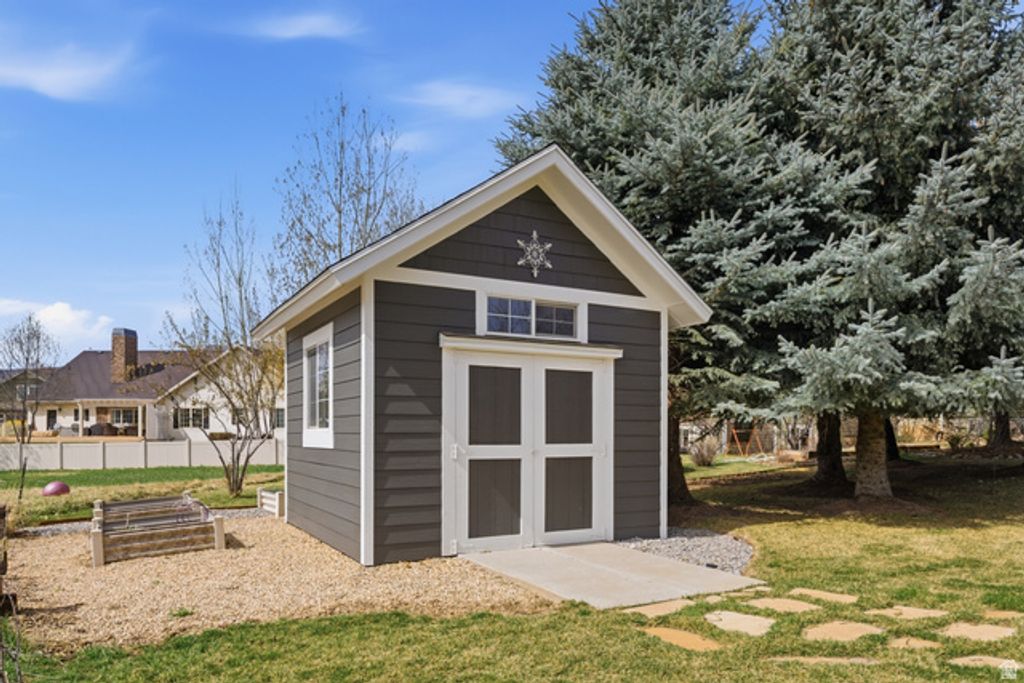 Image 119 of property listing at 1232 N DUTCH FIELDS PKWY, Midway, UT 84049