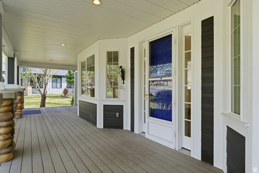 Image 124 of property listing at 1232 N DUTCH FIELDS PKWY, Midway, UT 84049