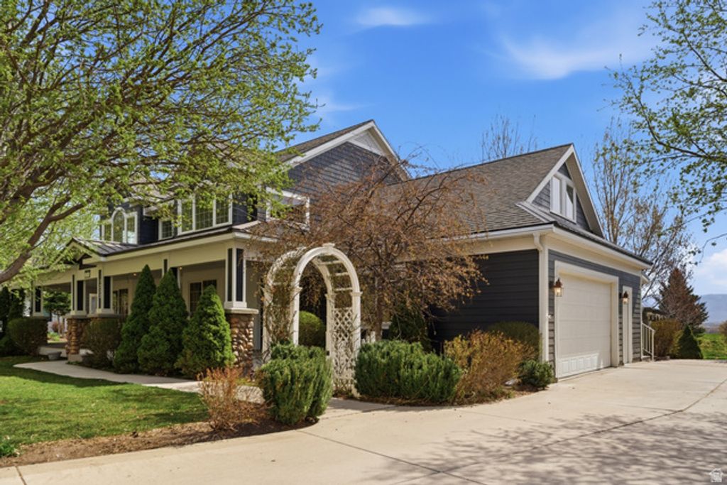 Image 3 of property listing at 1232 N DUTCH FIELDS PKWY, Midway, UT 84049