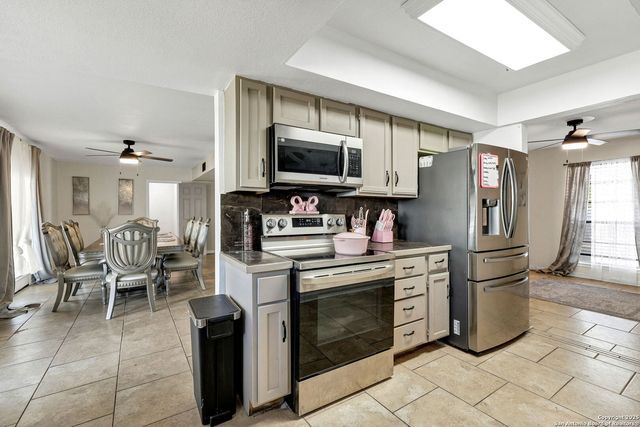 8619 Angel Valley, San Antonio, TX 78227