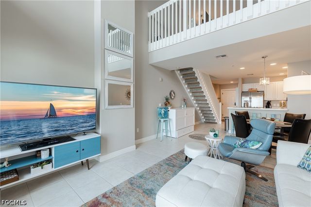 2745 1st ST 107, Fort Myers, FL 33916