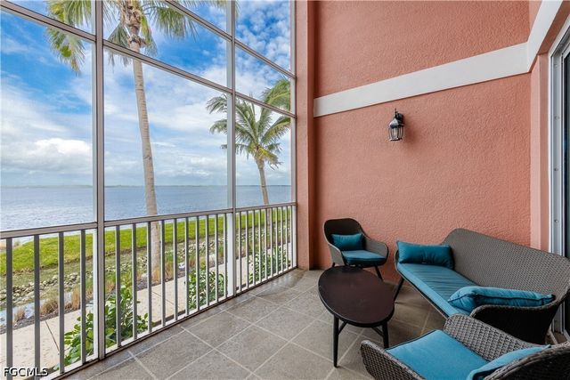 2745 1st ST 107, Fort Myers, FL 33916