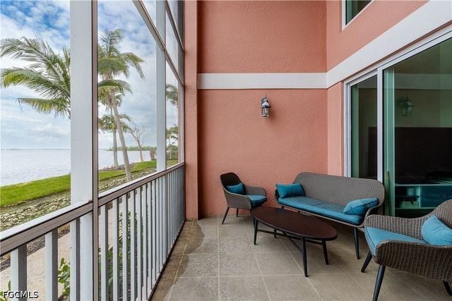 2745 1st ST 107, Fort Myers, FL 33916