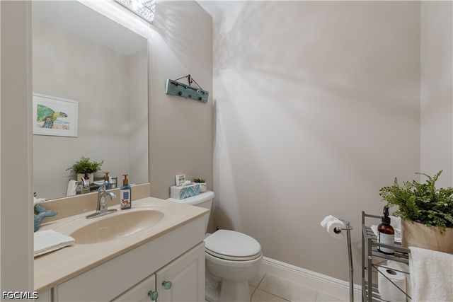 2745 1st ST 107, Fort Myers, FL 33916