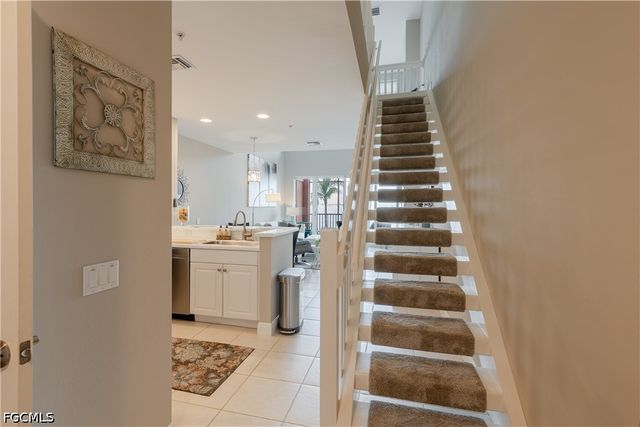 2745 1st ST 107, Fort Myers, FL 33916