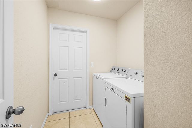 1106 NW 7th PL, Cape Coral, FL 33993