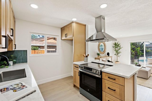 7524 Widgeon Way, Fair Oaks, CA 95628