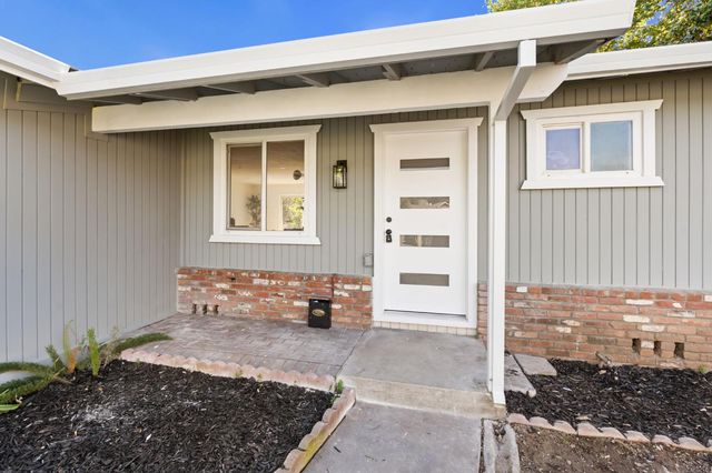7524 Widgeon Way, Fair Oaks, CA 95628