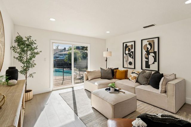 7524 Widgeon Way, Fair Oaks, CA 95628