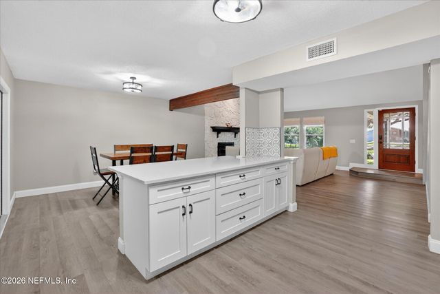 8144 SARCEE Trail, Jacksonville, FL 32244