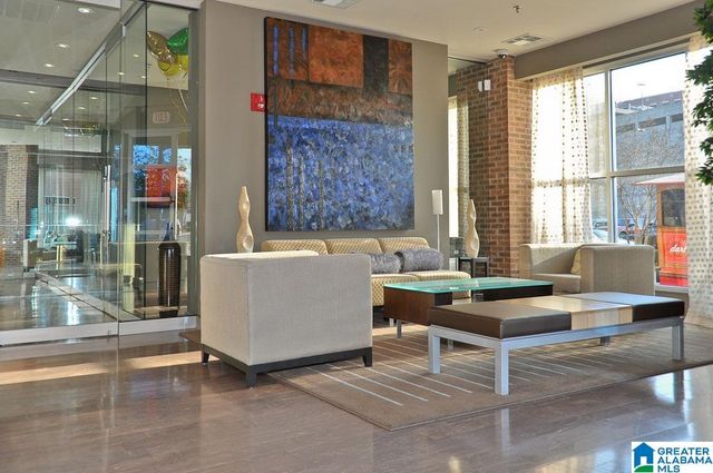 401 20th St S Apt 304, Birmingham, AL 35233