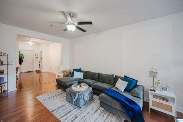 401 20th St S Apt 304, Birmingham, AL 35233