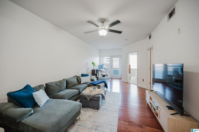 401 20th St S Apt 304, Birmingham, AL 35233