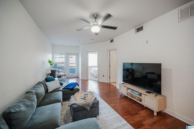 401 20th St S Apt 304, Birmingham, AL 35233